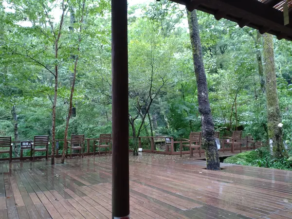 宿泊は滞在時間が長い。