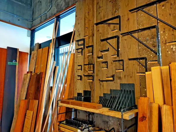 金物見本がたくさん