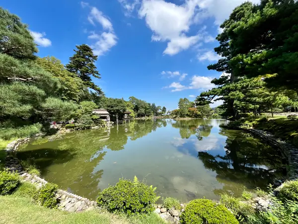 霞ヶ池
