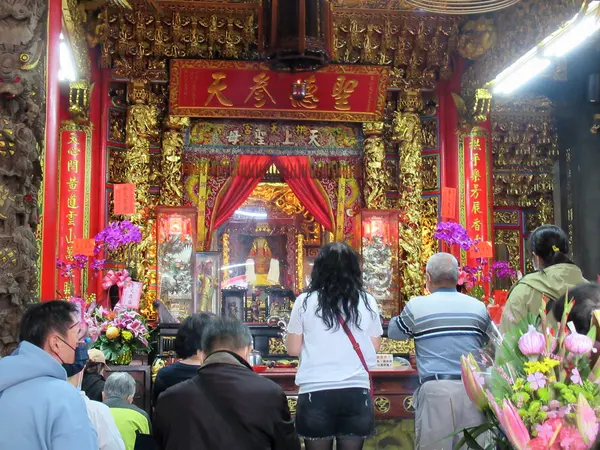 白沙屯拱天宮