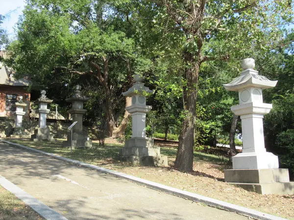 通霄神社　灯篭