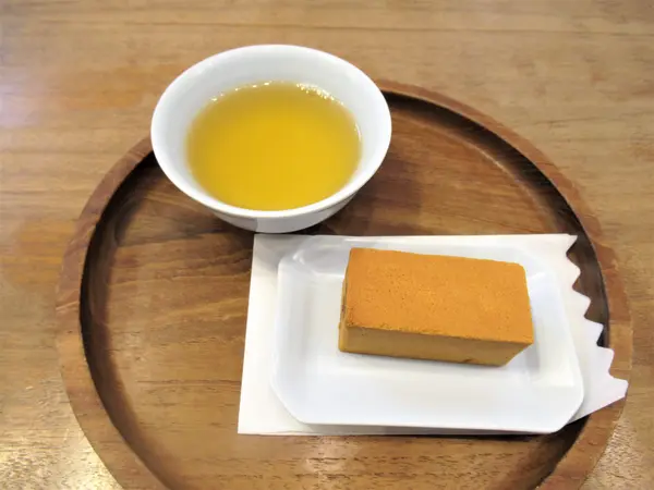 微熱山丘 Sunny Hills Nantou SanGeYuan