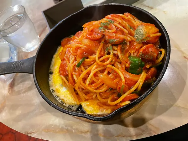 数量限定　鉄板ナポリタン