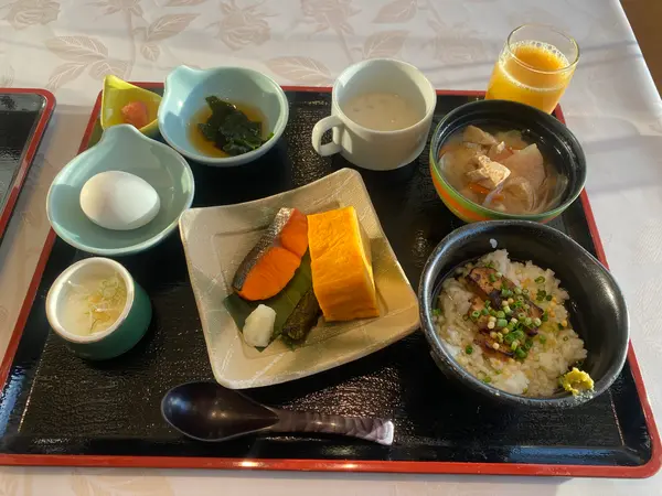 朝食