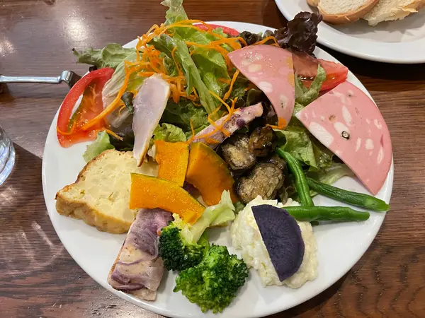 ランチのサラダ