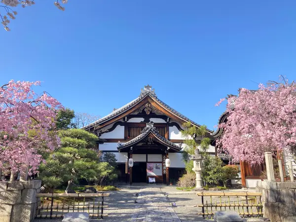 寺務所(拝観受付、納経はこちら)