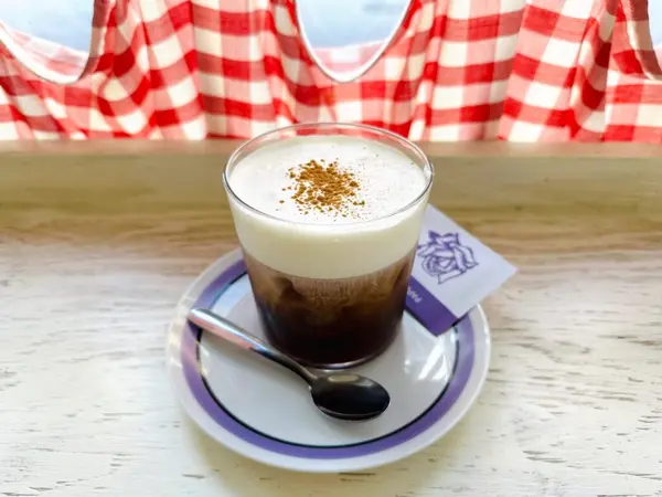 【ウインナーコーヒー　700円】