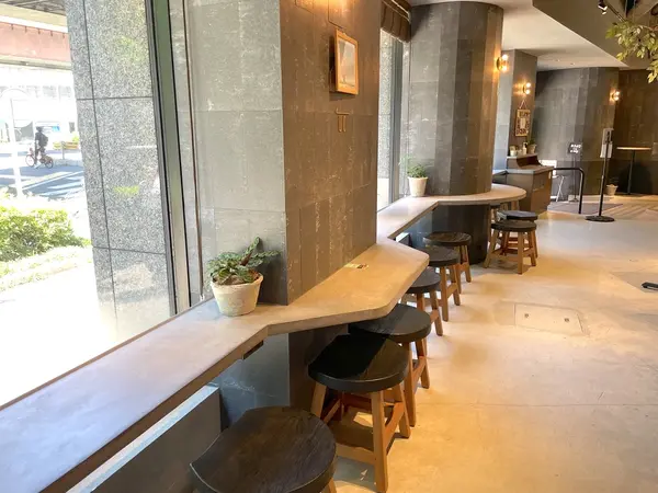 入場料なしの「cafe エリア」