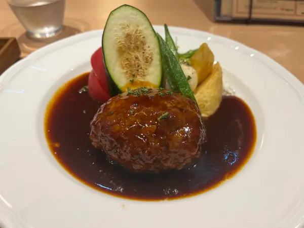 大人のハンバーグ(デミグラスソース)