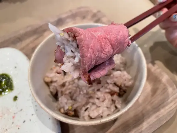 おいしい食事もできる！