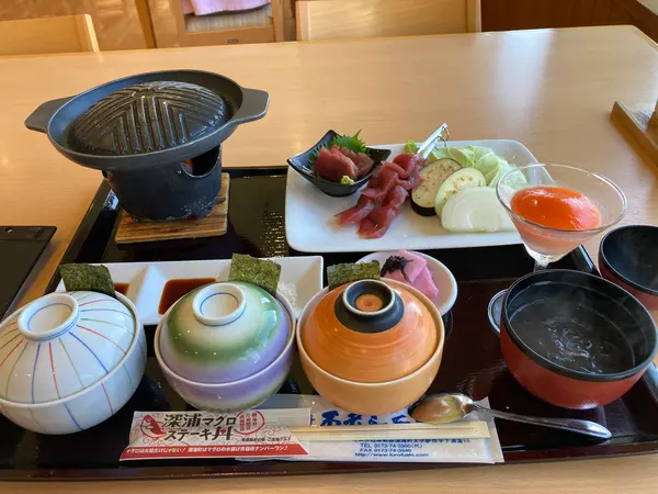 深浦名物深浦マグロステーキ丼1500円