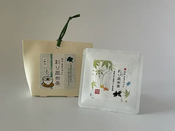 彩り昆布茶「クローバー」3杯分 税込540円／「金魚」1杯分 税込216円