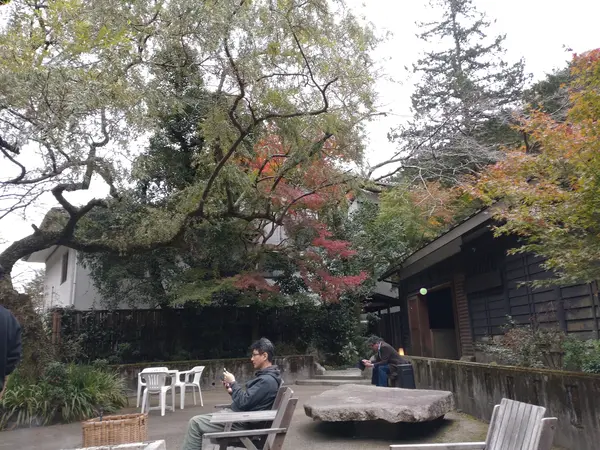 中庭でもくつろげます