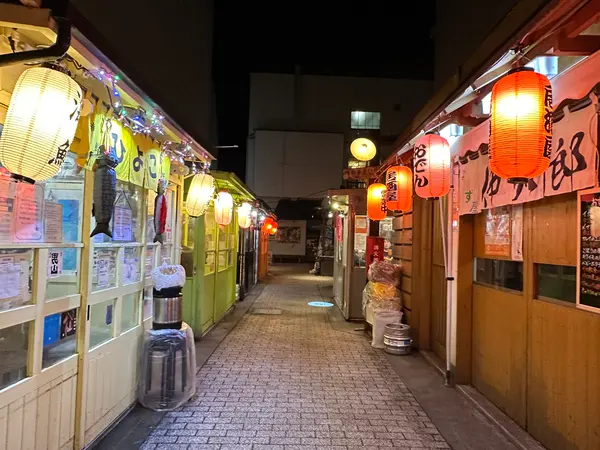お店がぎゅうぎゅうに詰まってます！