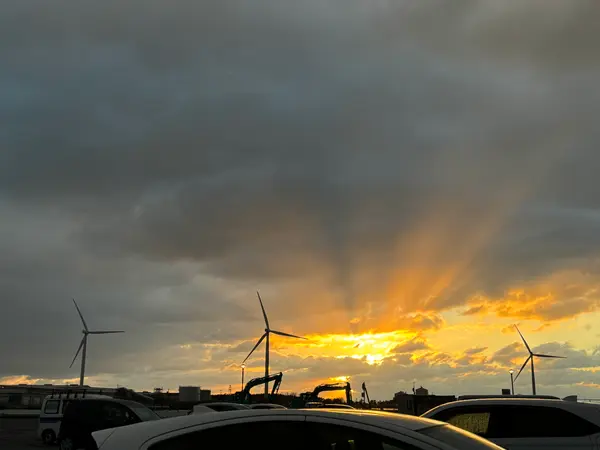 夕焼けの時間に行くのがおすすめ