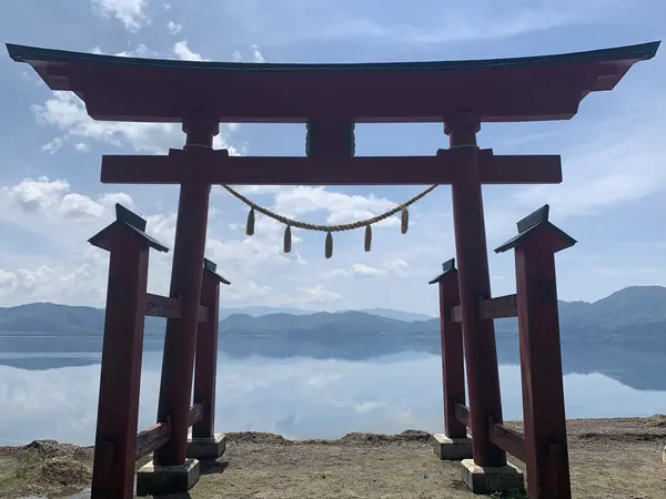 鳥居