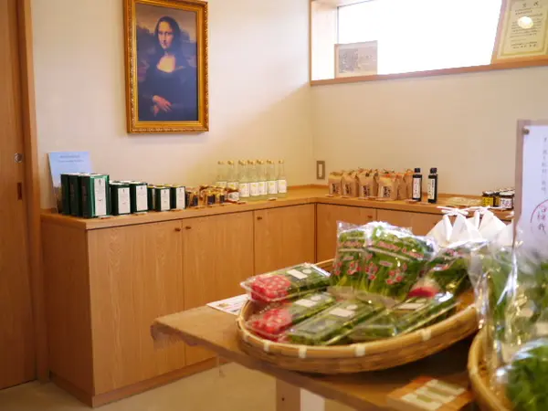 地元のお野菜なども販売