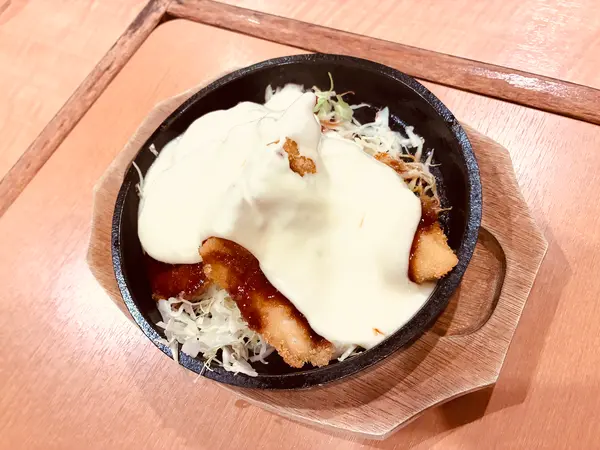 🧀濃厚チーズたっぷり極上ささみかつ ¥980