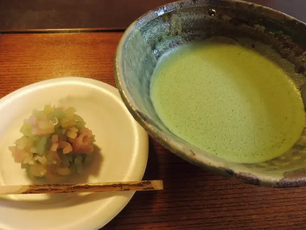 お抹茶と上生菓子