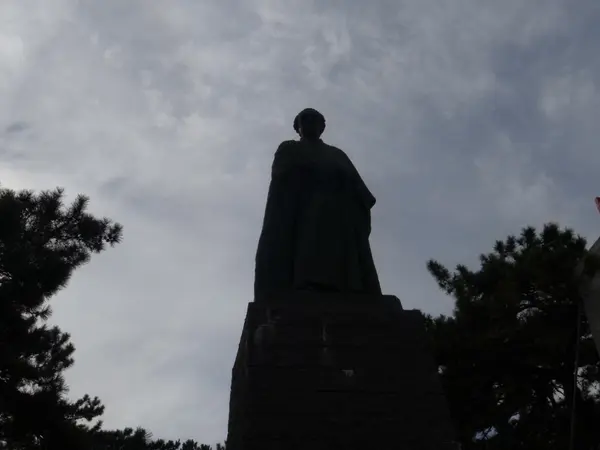 坂本龍馬像