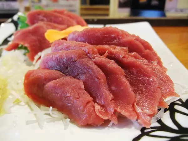 馬刺し