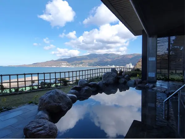 海を眺めながらの温泉・露天風呂