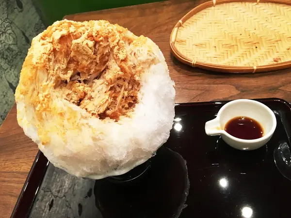 黒蜜かけるとまた違った味わいに