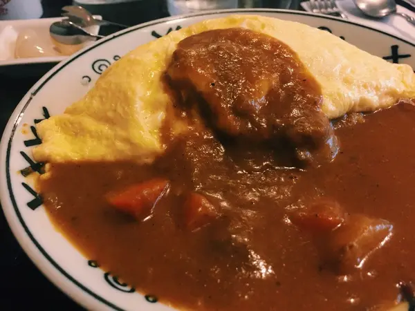 ランチはぜひカレーライスセットを
