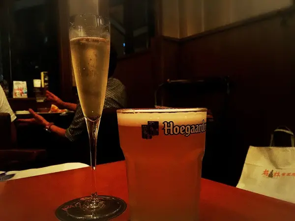 ビールも泡も
