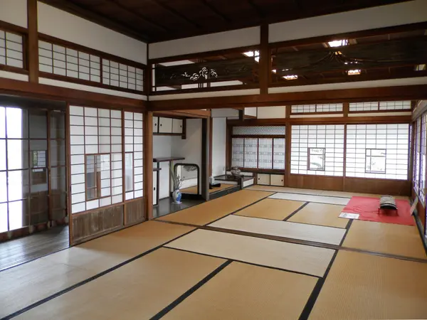 一松（ひとつまつ）邸