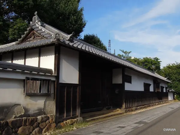 加藤家長屋門・土蔵