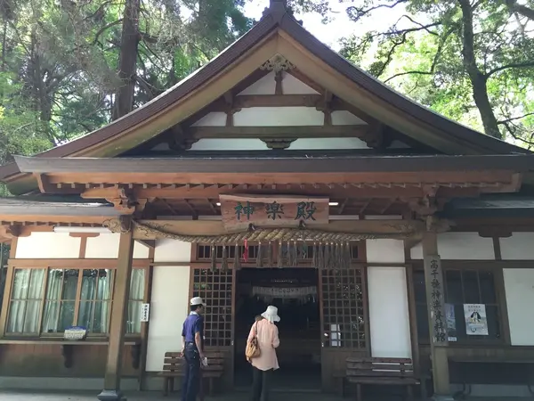神楽殿