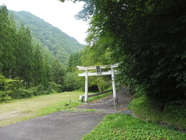 山の神神社