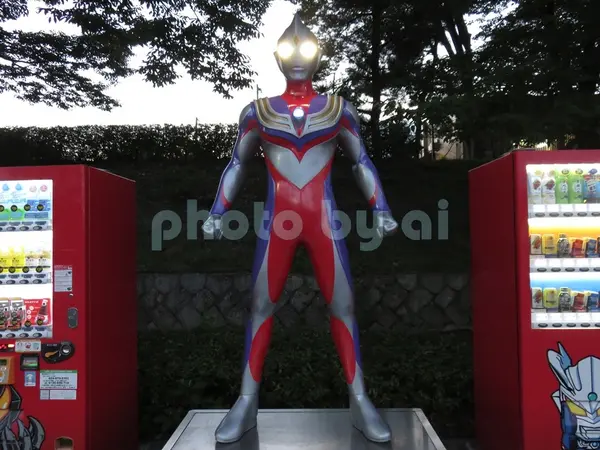 ウルトラマンティガ