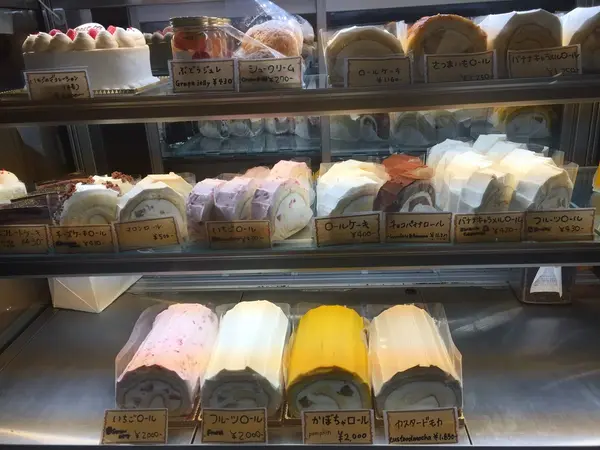 とにかくロールケーキがたくさん！