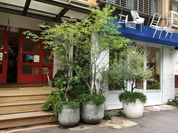 系列の雑貨屋さんも