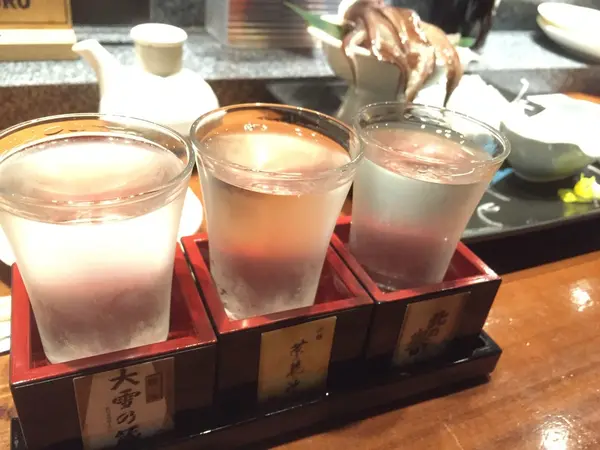 日本酒利き酒セットとともに
