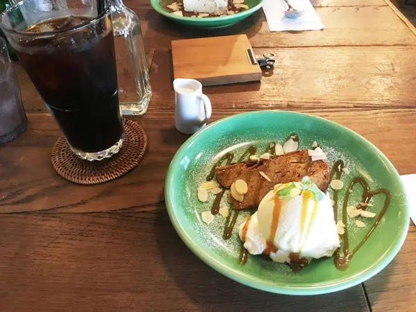 沖縄産黒糖のバナナケーキ