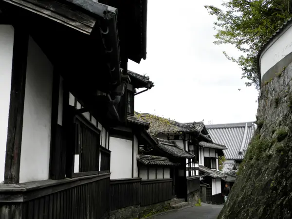 二王座歴史の道
