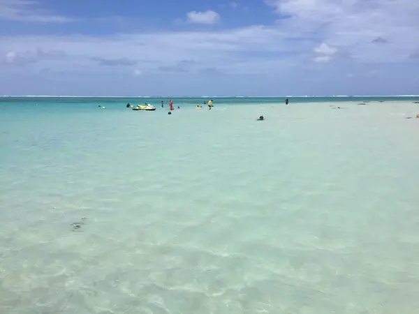 浅いところでもシュノーケルできます