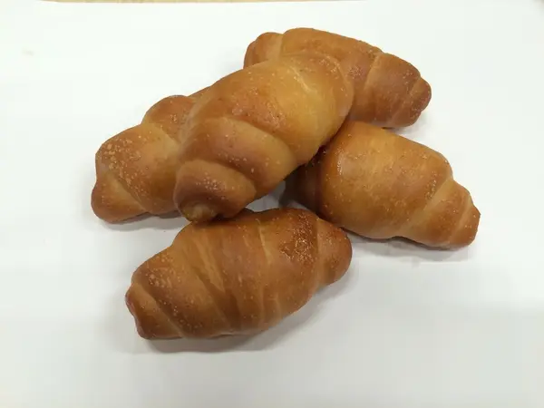 シンボルパン：ぱくぱく塩パン