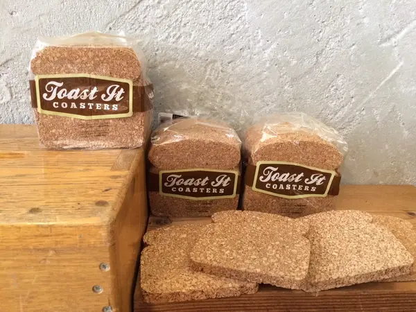 シンボル商品：Toast It Coasters