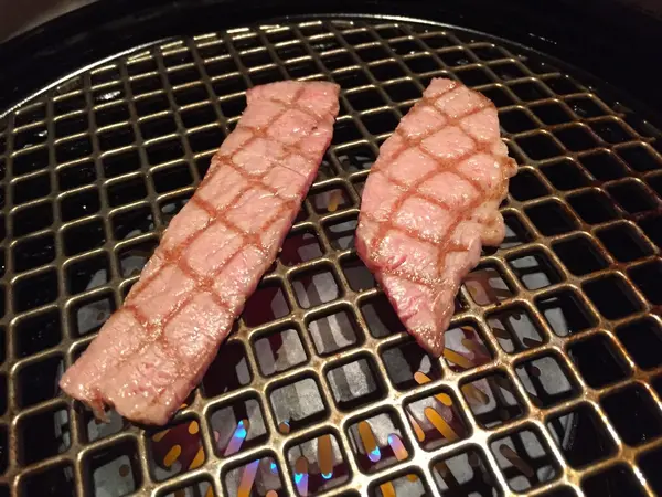 口の中で一瞬でとけます🍖