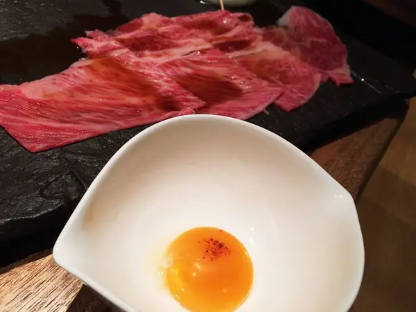薄切りのサーロインをすき焼き風に😋