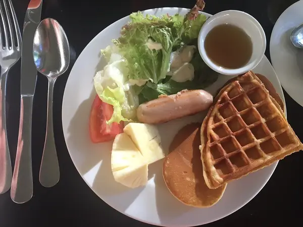 朝食バイキング