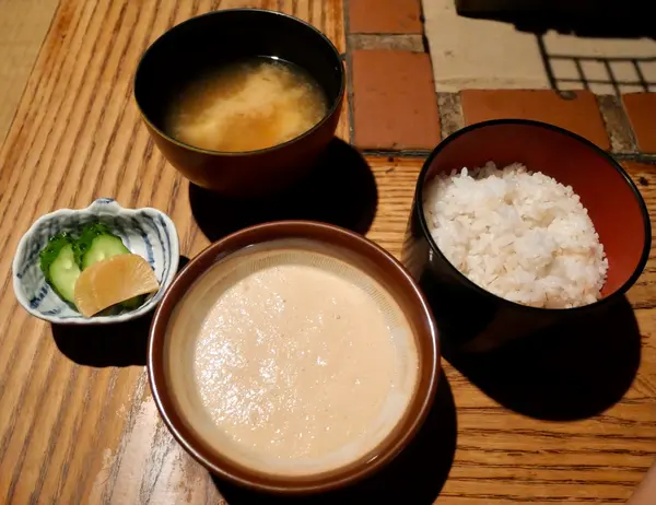 麦とろごはんに😋