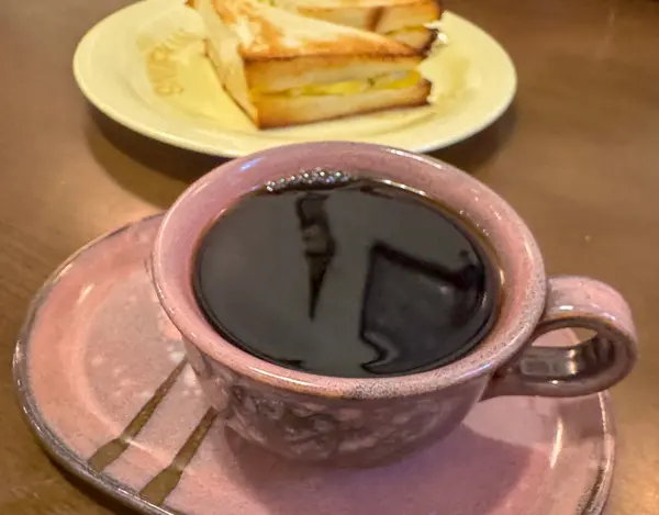 たまごサンドとコーヒー