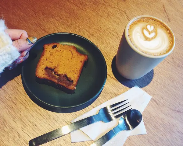 しっとりなアップルケーキに感動🍎