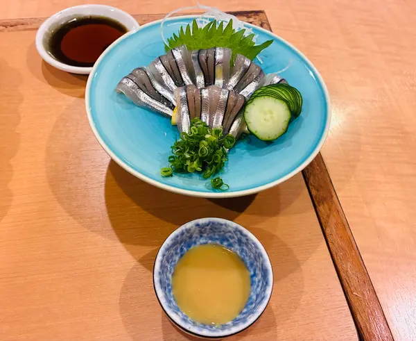 🐟きびなごの刺身 ¥690