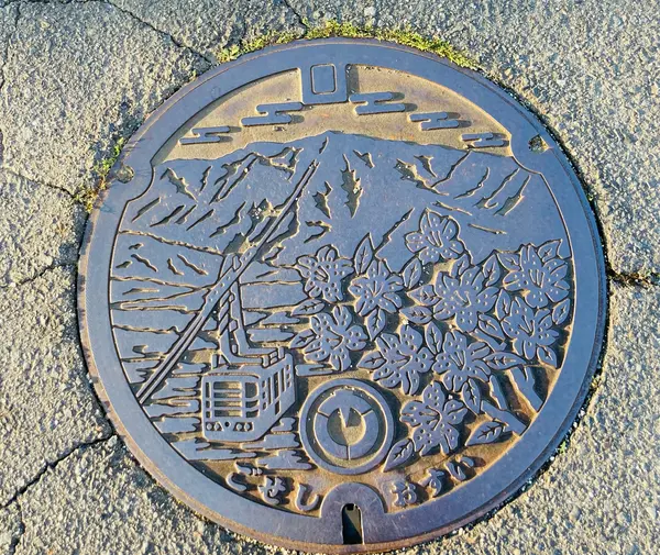 ご当地マンホール